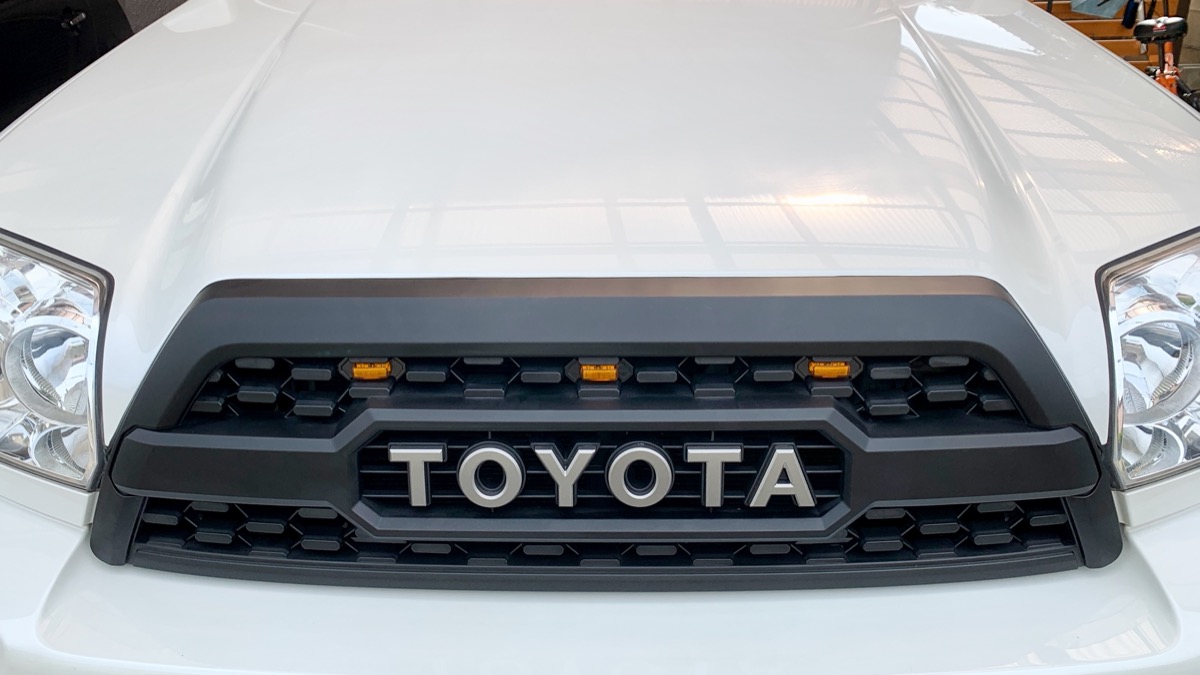 215B-3 トヨタ ハイラックス サーフ 215 グリル toyota US